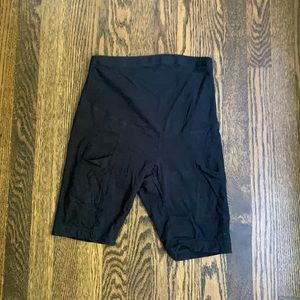 Biker shorts maternity old navy w/ pockets